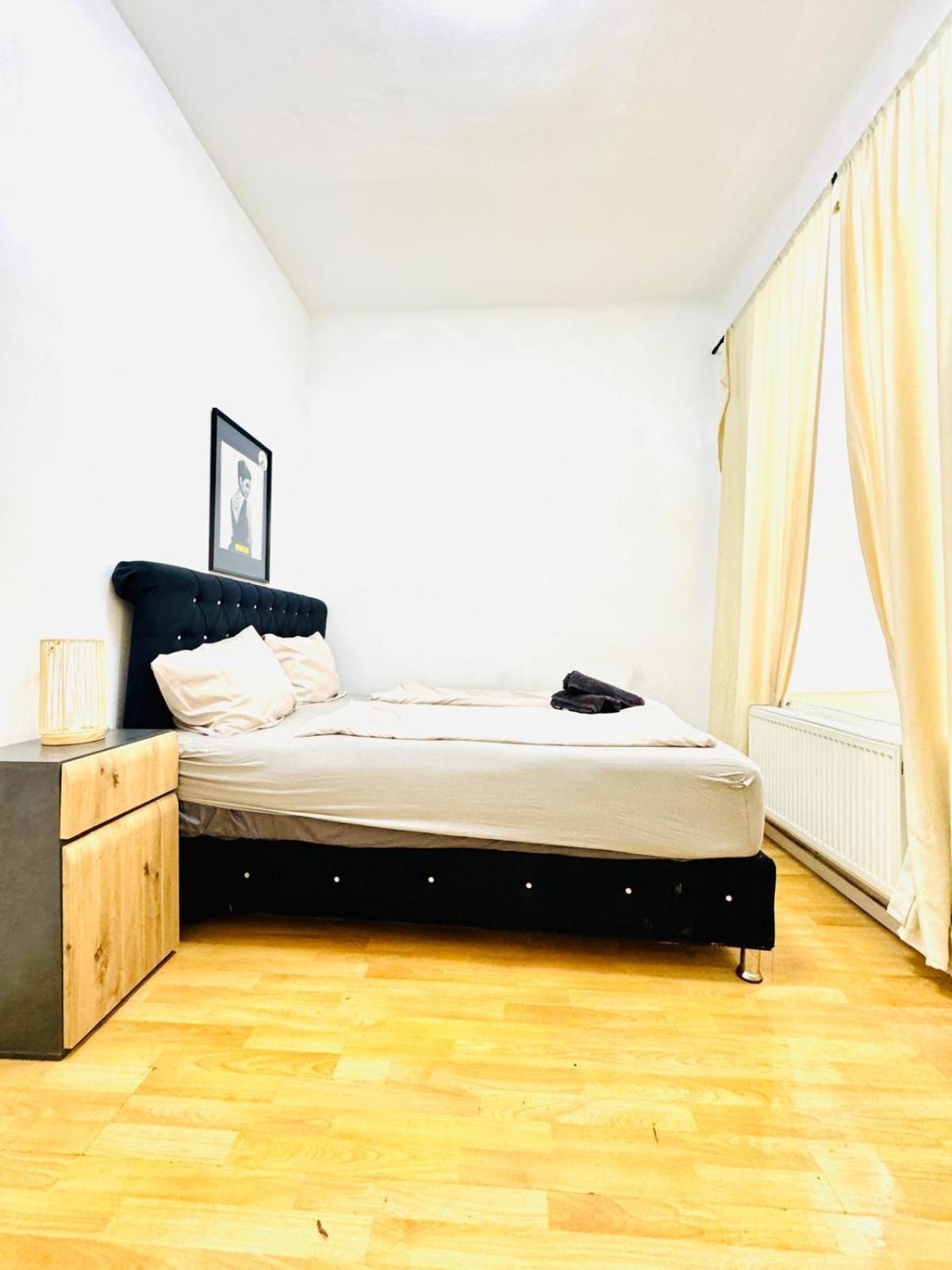 Comfy Rooms In A Shared Apt, 8Min To Rathausplatz Wien Eksteriør billede