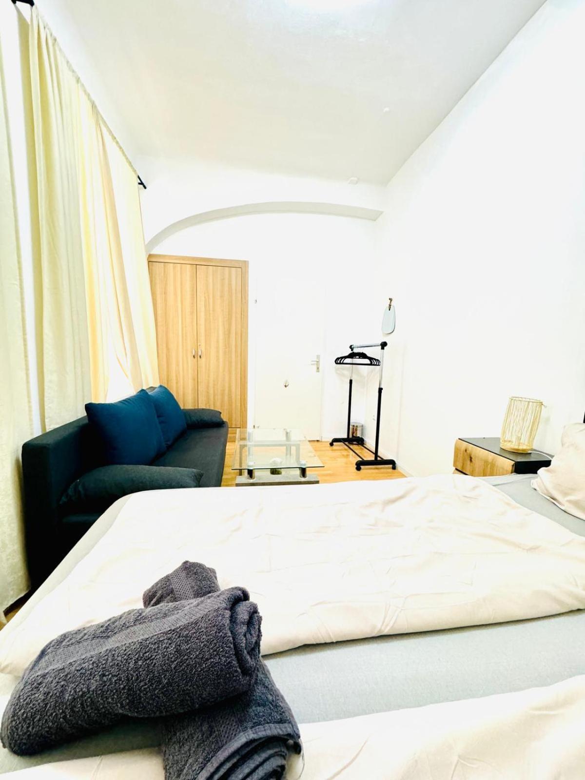 Comfy Rooms In A Shared Apt, 8Min To Rathausplatz Wien Eksteriør billede