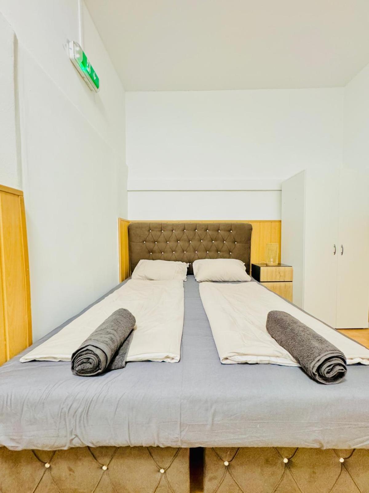 Comfy Rooms In A Shared Apt, 8Min To Rathausplatz Wien Eksteriør billede