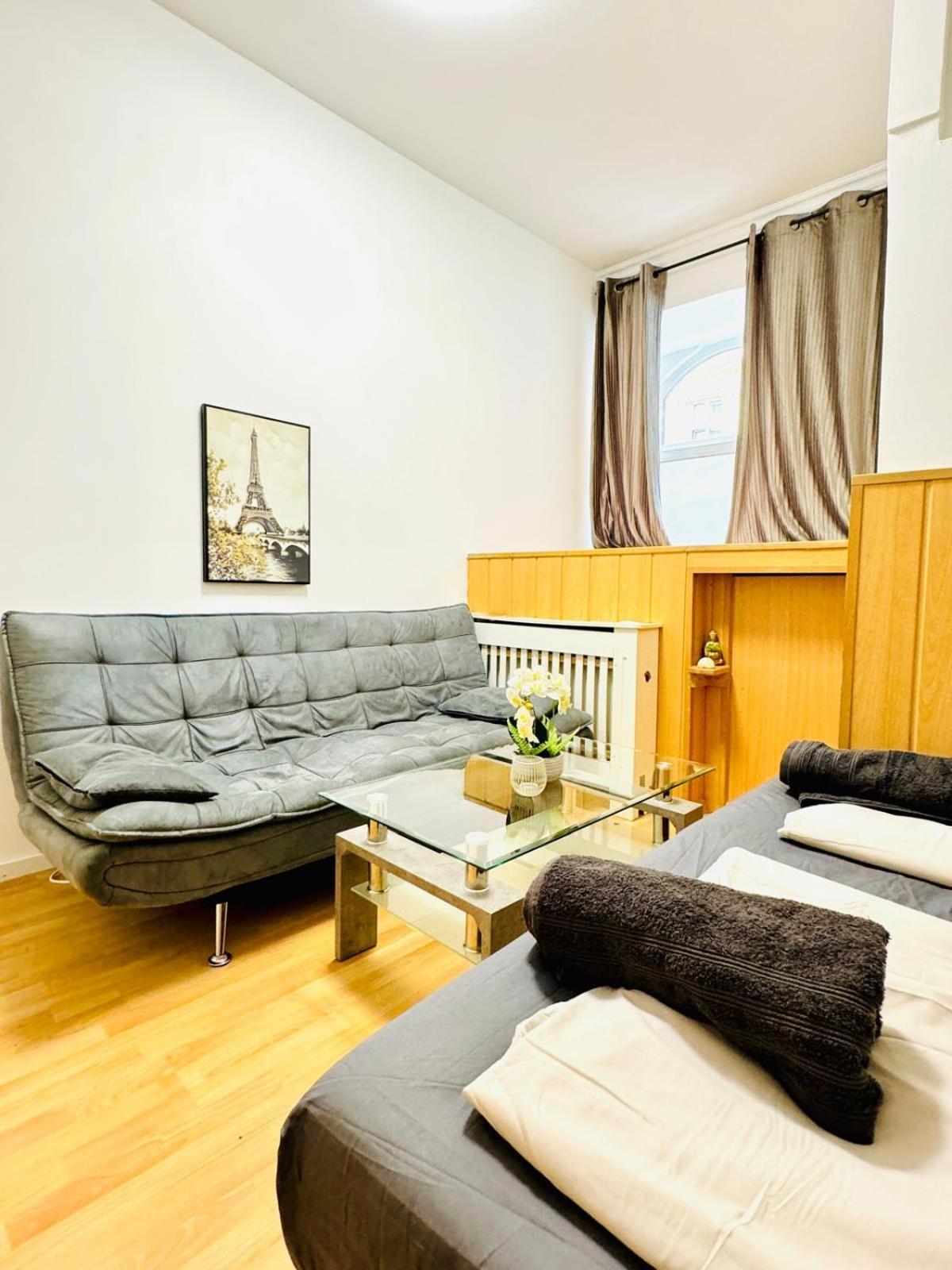 Comfy Rooms In A Shared Apt, 8Min To Rathausplatz Wien Eksteriør billede