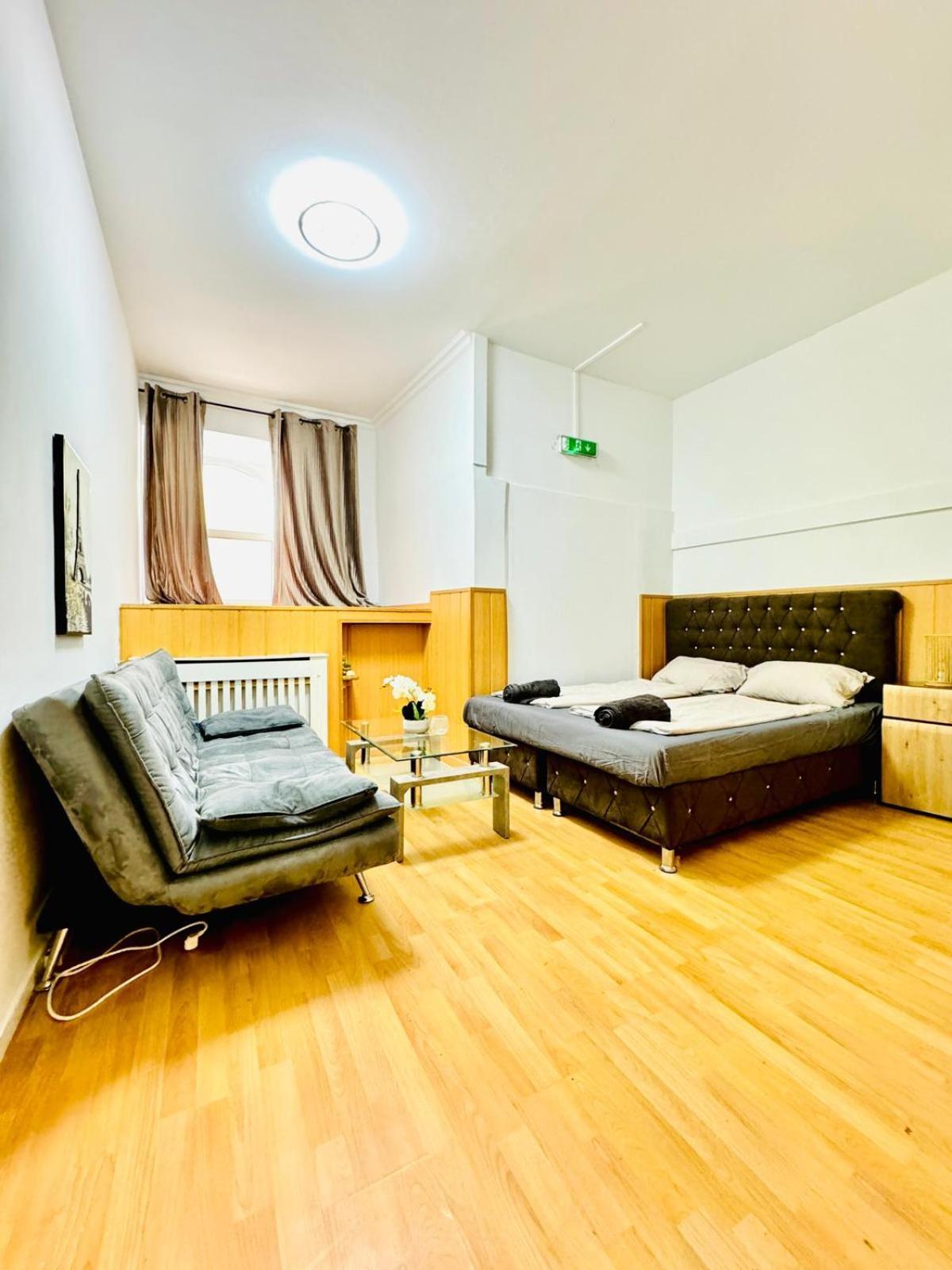 Comfy Rooms In A Shared Apt, 8Min To Rathausplatz Wien Eksteriør billede