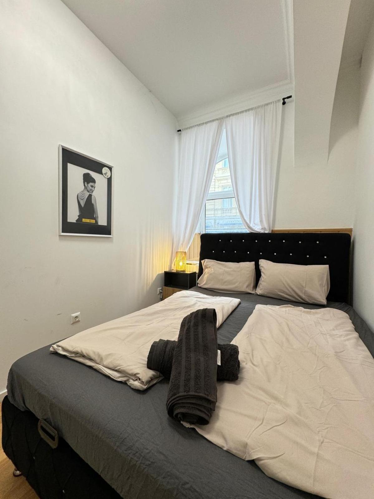 Comfy Rooms In A Shared Apt, 8Min To Rathausplatz Wien Eksteriør billede