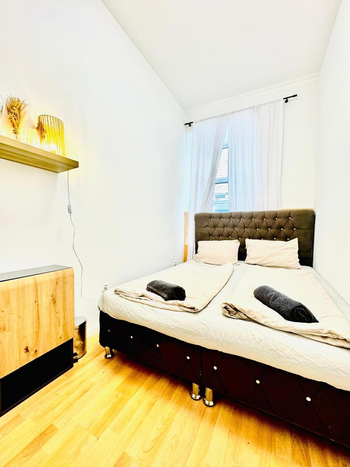 Comfy Rooms In A Shared Apt, 8Min To Rathausplatz Wien Eksteriør billede