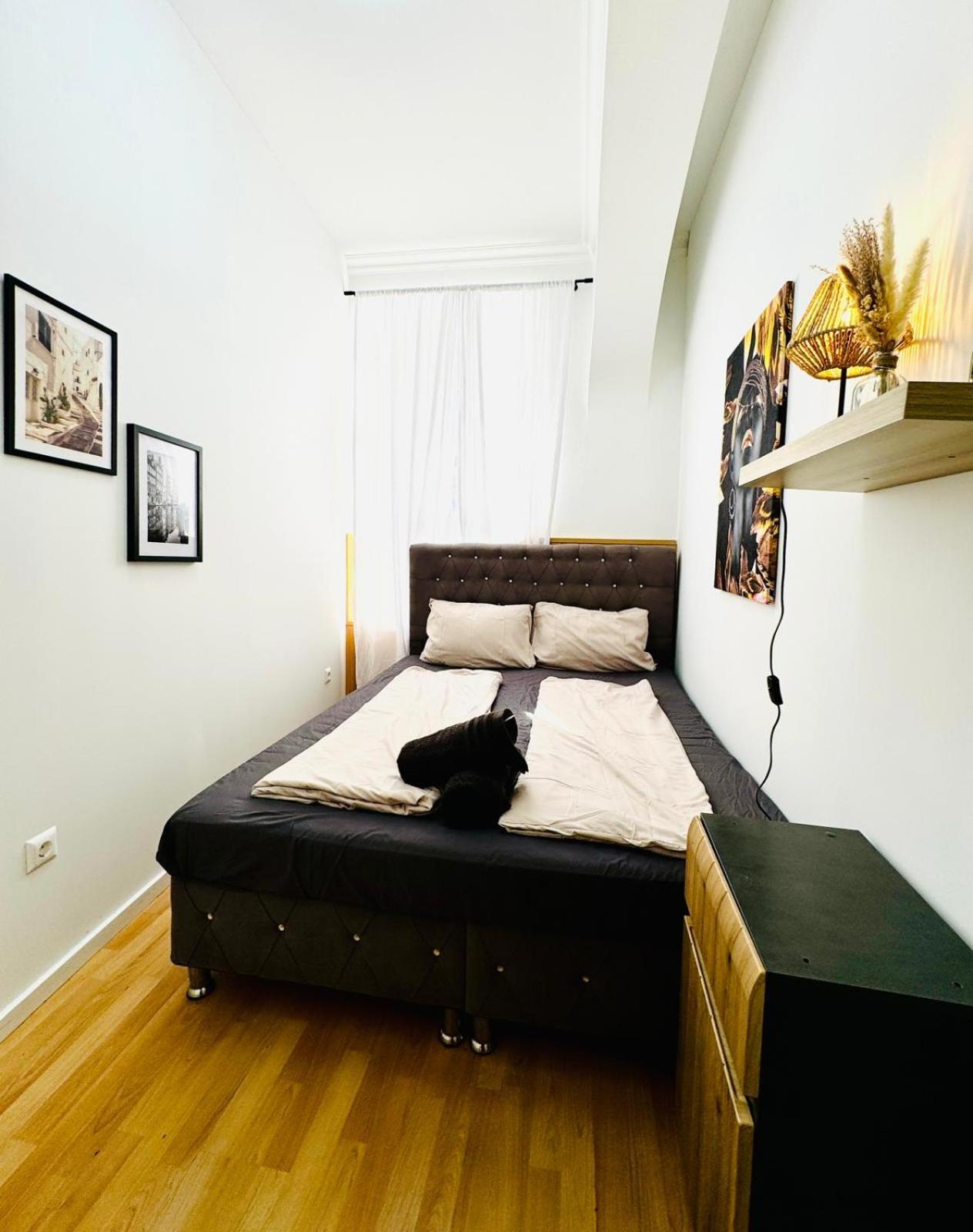 Comfy Rooms In A Shared Apt, 8Min To Rathausplatz Wien Eksteriør billede