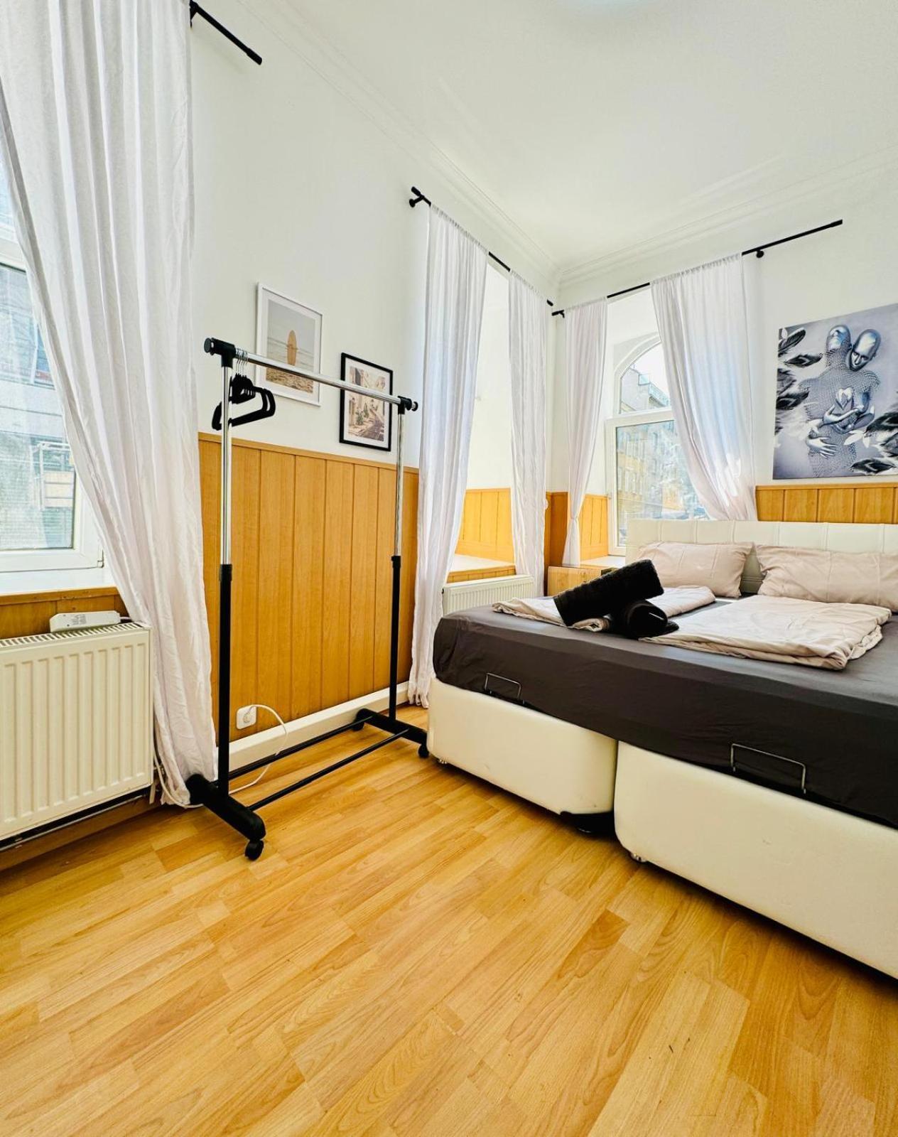 Comfy Rooms In A Shared Apt, 8Min To Rathausplatz Wien Eksteriør billede