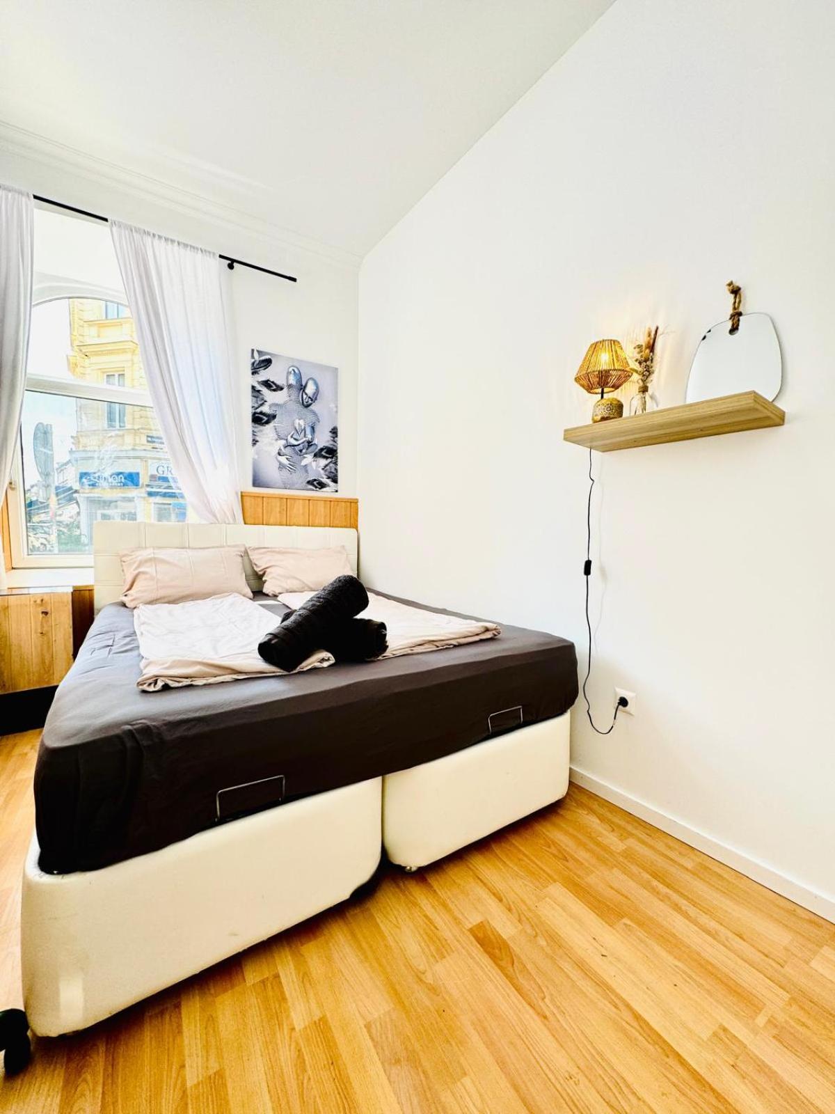 Comfy Rooms In A Shared Apt, 8Min To Rathausplatz Wien Eksteriør billede